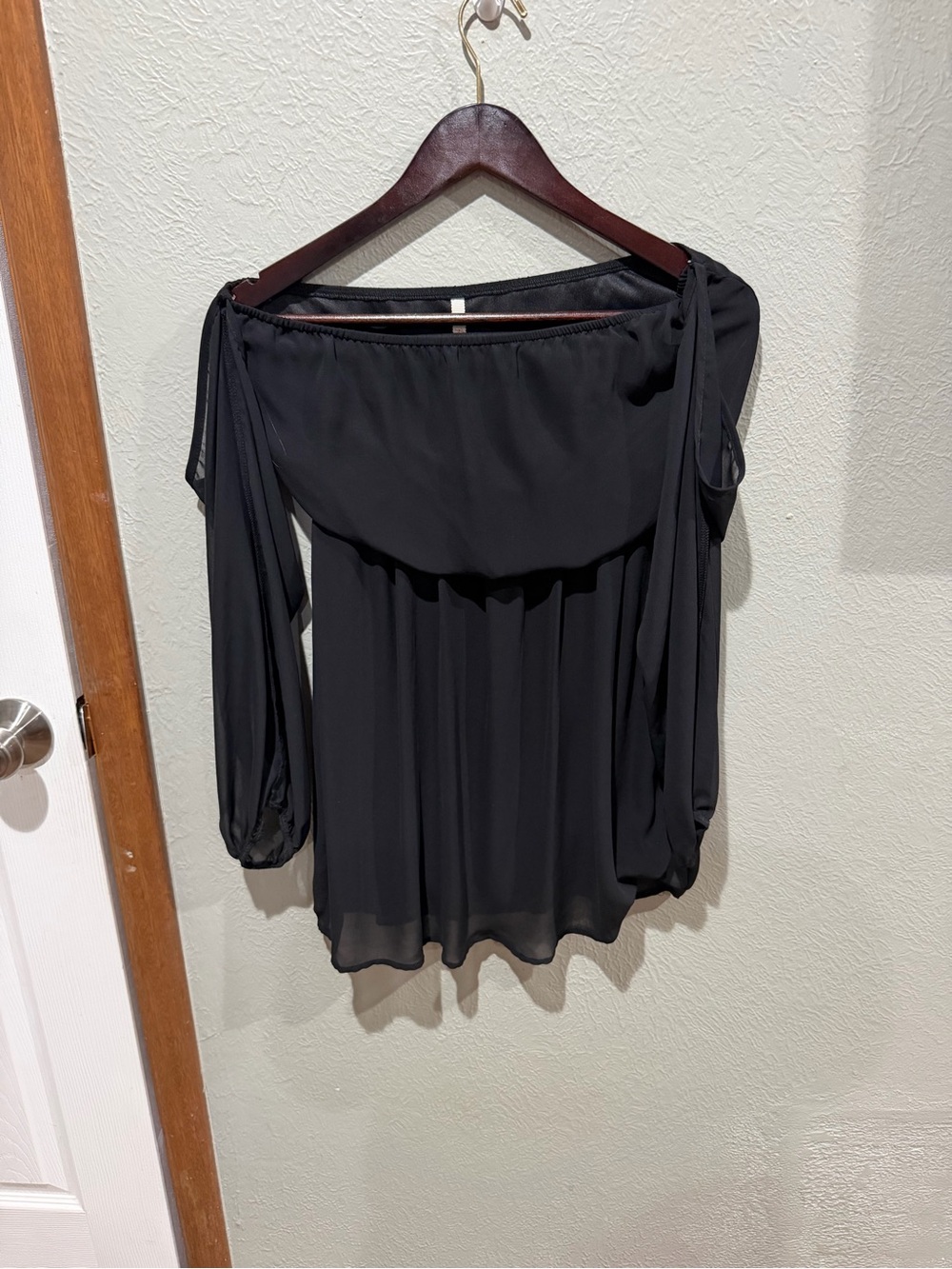 Rachel Kate Black Off-Shoulder Long Sleeve Dress Size M NWT
